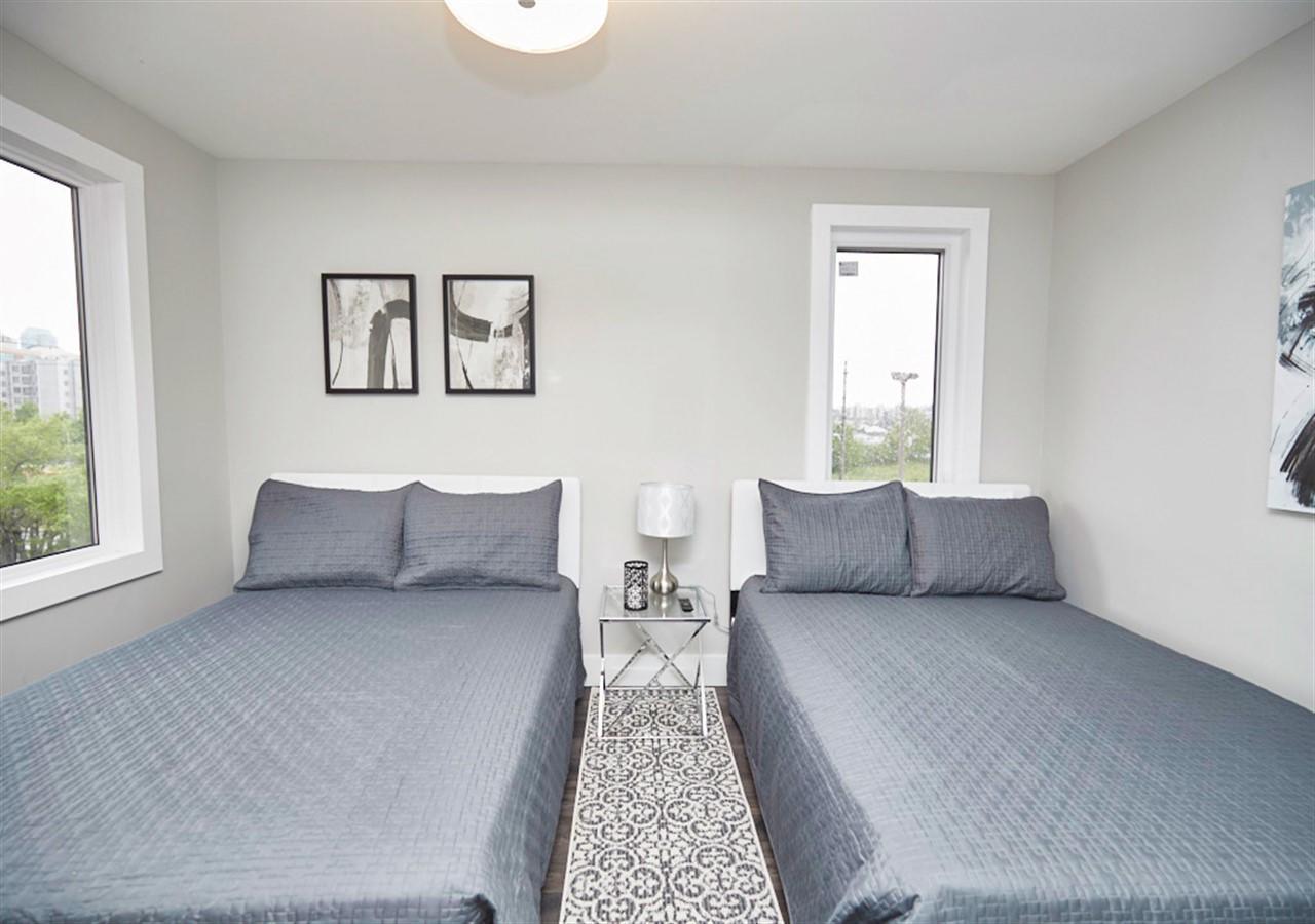Clifton Hill Condos 4a Niagara Falls