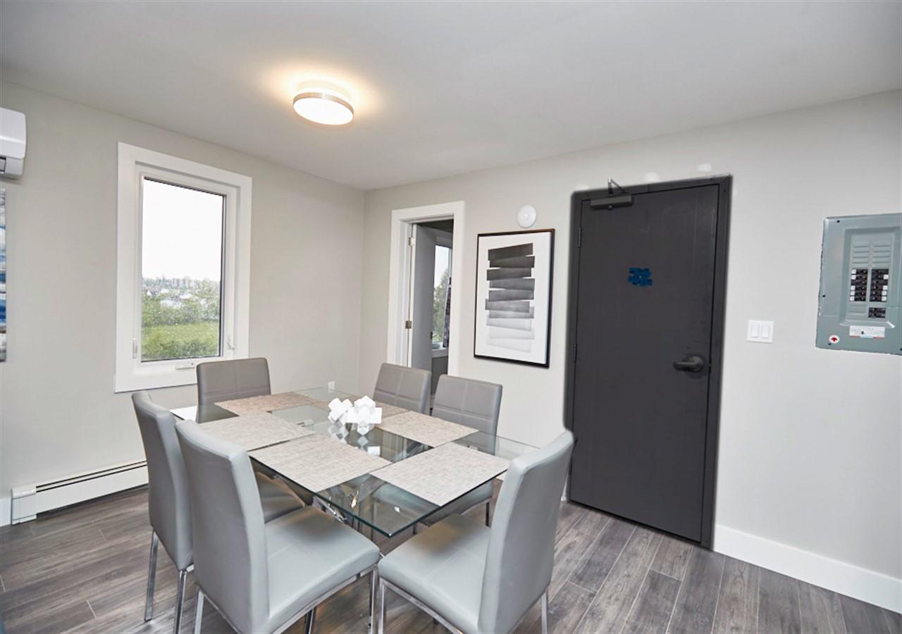 Clifton Hill Condos 4a Niagara Falls