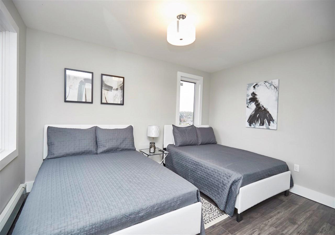 Clifton Hill Condos 4a Niagara Falls